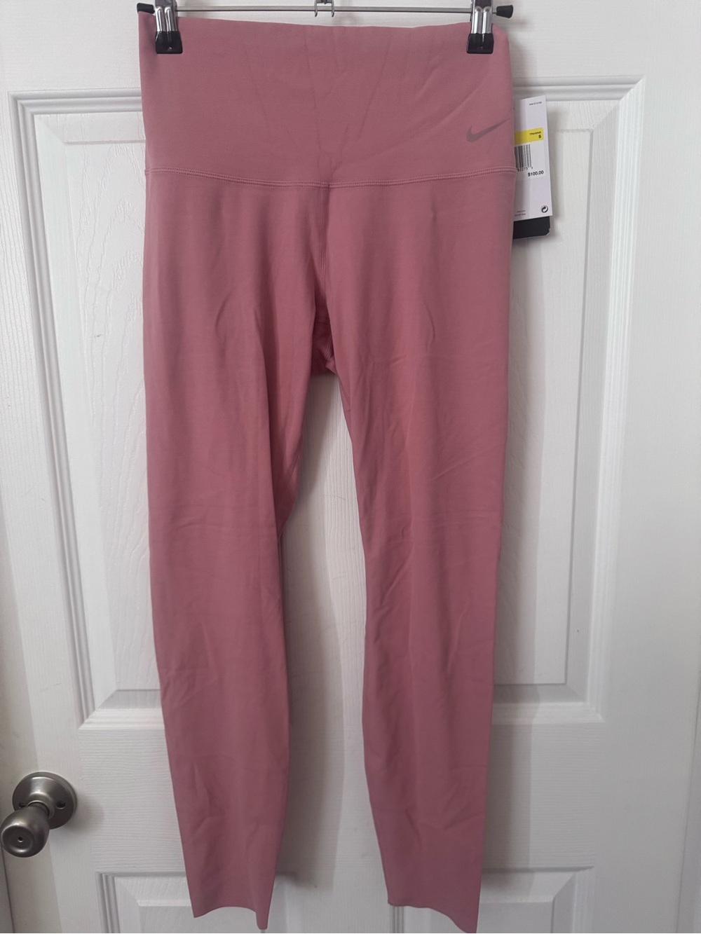 Nike woman’s  Dusty Rose light pink High-Waist Leggings